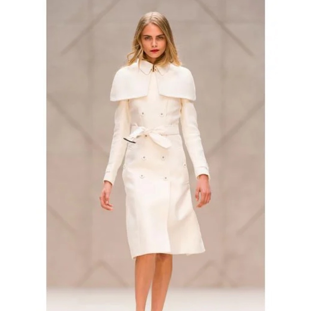 Burberry Prorsum Ivory Capelet Trench Coat